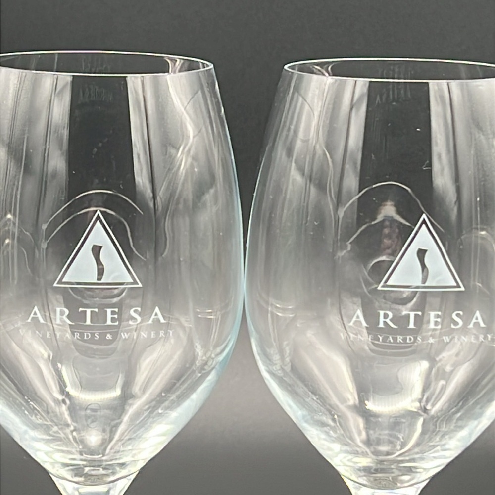 Ravenscroft Crystal Red Wine Glasses from Artesa Vineyard in Napa (Set of 2)​ - Picture 2 of 8